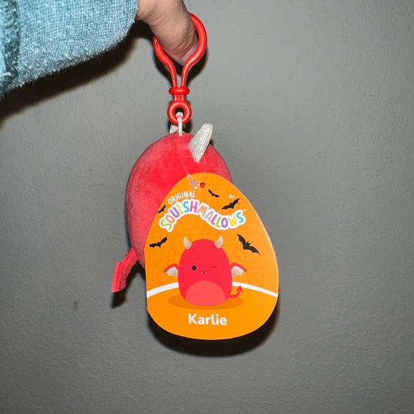 New Karlie the Devil Bat Squishmallows clip - Picture 3 of 3